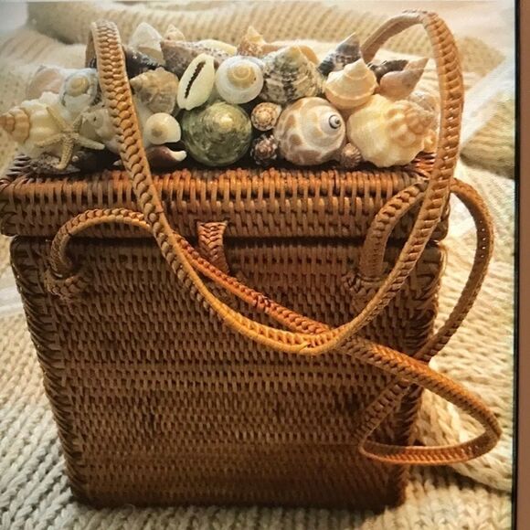 Shell Shocked Purse   - Picture 5 of 8